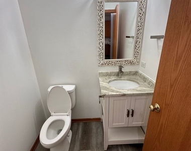 105 Neutrenton Avenue - Photo Thumbnail 7