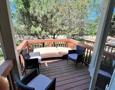 105 Neutrenton Avenue - Photo Thumbnail 6