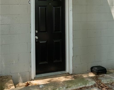 3454 Rockbridge Road - Photo Thumbnail 6