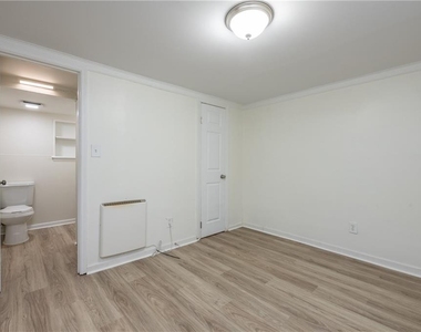 3454 Rockbridge Road - Photo Thumbnail 5