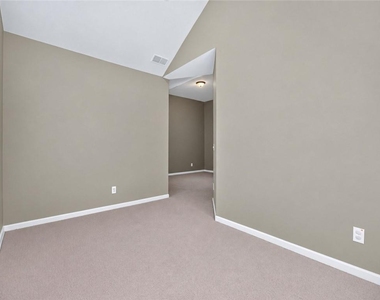 5060 Hastings Terrace - Photo Thumbnail 14