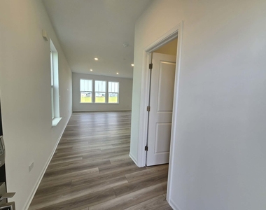 217 Cooney Way - Photo Thumbnail 1