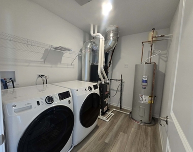 217 Cooney Way - Photo Thumbnail 14