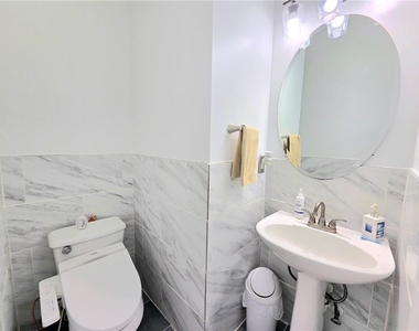 1140 Foxcroft Drive - Photo Thumbnail 20