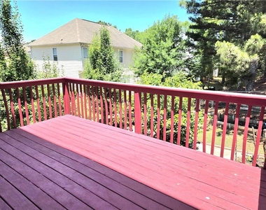 1140 Foxcroft Drive - Photo Thumbnail 18