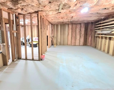 1140 Foxcroft Drive - Photo Thumbnail 46