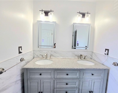 1140 Foxcroft Drive - Photo Thumbnail 25
