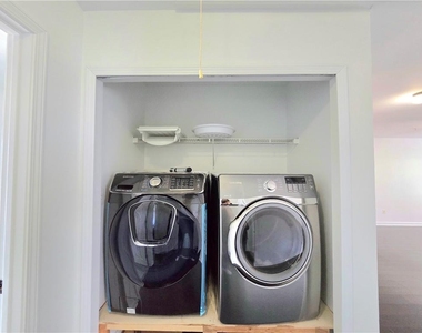 1140 Foxcroft Drive - Photo Thumbnail 27