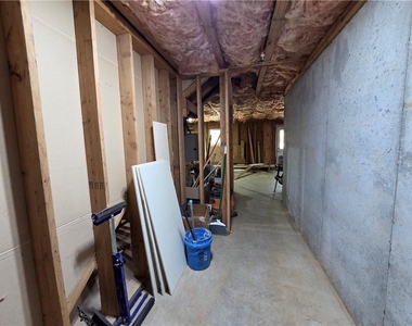 1140 Foxcroft Drive - Photo Thumbnail 50