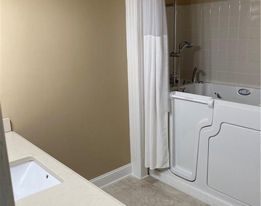 1281 Lake Washington Drive - Photo Thumbnail 40
