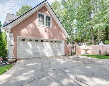 1281 Lake Washington Drive - Photo Thumbnail 4