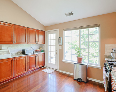 169 Concord Lane - Photo Thumbnail 8