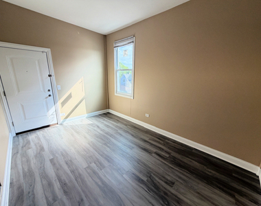 4551 N Pulaski Road - Photo Thumbnail 3
