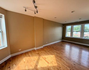 4551 N Pulaski Road - Photo Thumbnail 1