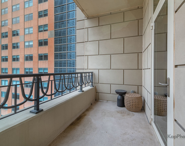 118 E Erie Street - Photo Thumbnail 25