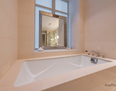 118 E Erie Street - Photo Thumbnail 44