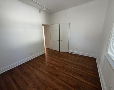 472 N Larch Avenue - Photo Thumbnail 10
