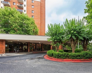 300 Johnson Ferry Road - Photo Thumbnail 1
