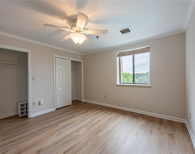 300 Johnson Ferry Road - Photo Thumbnail 27