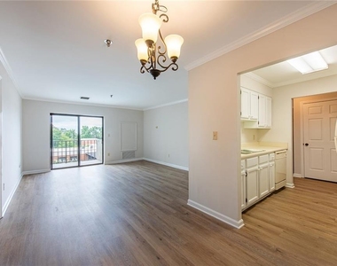 300 Johnson Ferry Road - Photo Thumbnail 26