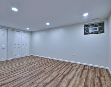 4915 Jerome Avenue - Photo Thumbnail 26