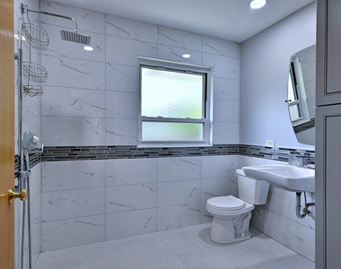 4915 Jerome Avenue - Photo Thumbnail 17