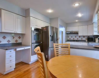4915 Jerome Avenue - Photo Thumbnail 13