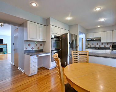4915 Jerome Avenue - Photo Thumbnail 14