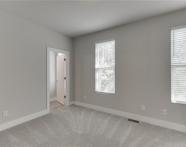 721 Taylor Court - Photo Thumbnail 18