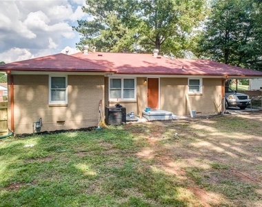 2987 Belvedere Lane - Photo Thumbnail 4