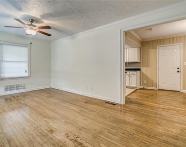 2987 Belvedere Lane - Photo Thumbnail 8