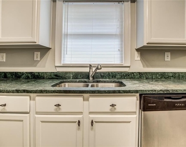 2987 Belvedere Lane - Photo Thumbnail 12