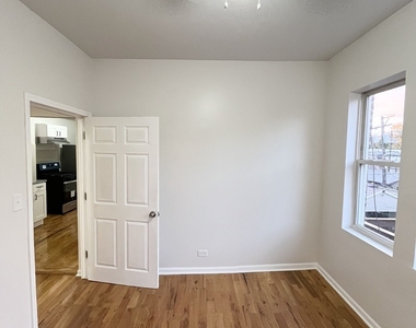 1530 N Avers Avenue - Photo Thumbnail 11