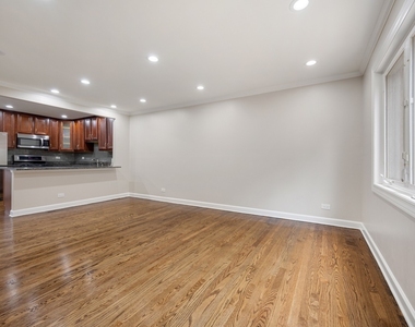 1715 W Thome Avenue - Photo Thumbnail 7