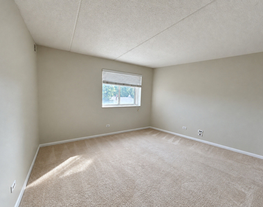 1 Bloomingdale Place - Photo Thumbnail 13