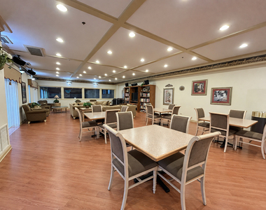 1 Bloomingdale Place - Photo Thumbnail 29