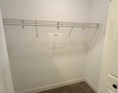 6961 Vine Street - Photo Thumbnail 15
