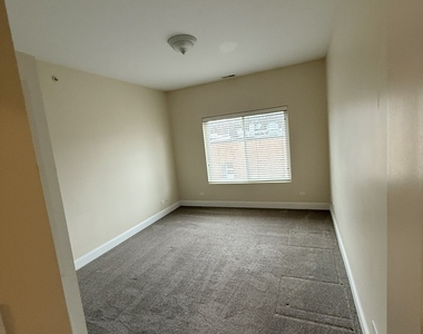 6961 Vine Street - Photo Thumbnail 13