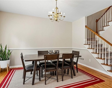 2125 Melrose Trace - Photo Thumbnail 8