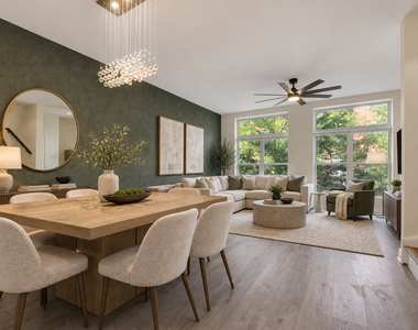 2503 S Calumet Avenue - Photo Thumbnail 5