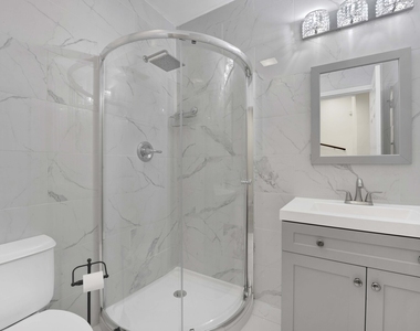 2503 S Calumet Avenue - Photo Thumbnail 4