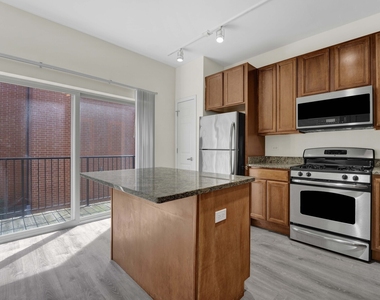 2503 S Calumet Avenue - Photo Thumbnail 9
