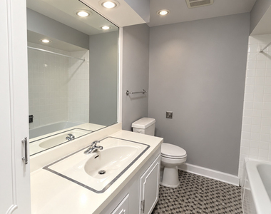 1415 Burr Oak Drive - Photo Thumbnail 17