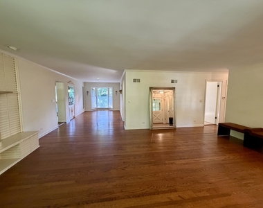 1415 Burr Oak Drive - Photo Thumbnail 2