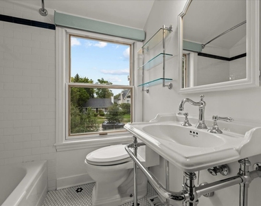 618 Melrose Avenue - Photo Thumbnail 21