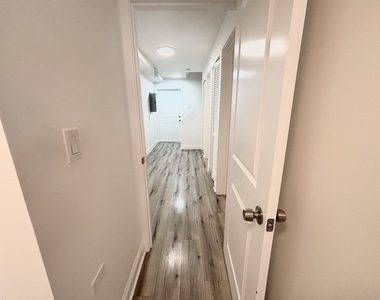 1344 W Ohio Street - Photo Thumbnail 12