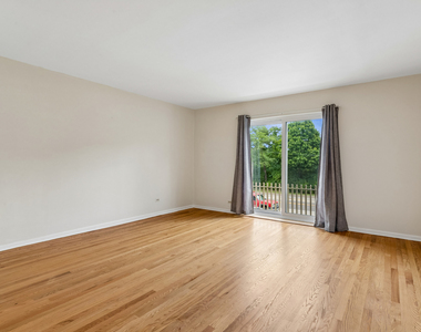 140 Green Bay Road - Photo Thumbnail 2