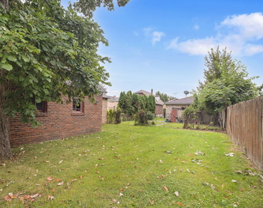 217 Highwood Avenue - Photo Thumbnail 16