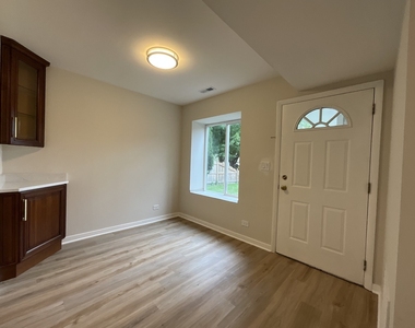 200 Glen Street - Photo Thumbnail 4