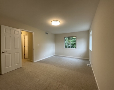 200 Glen Street - Photo Thumbnail 19